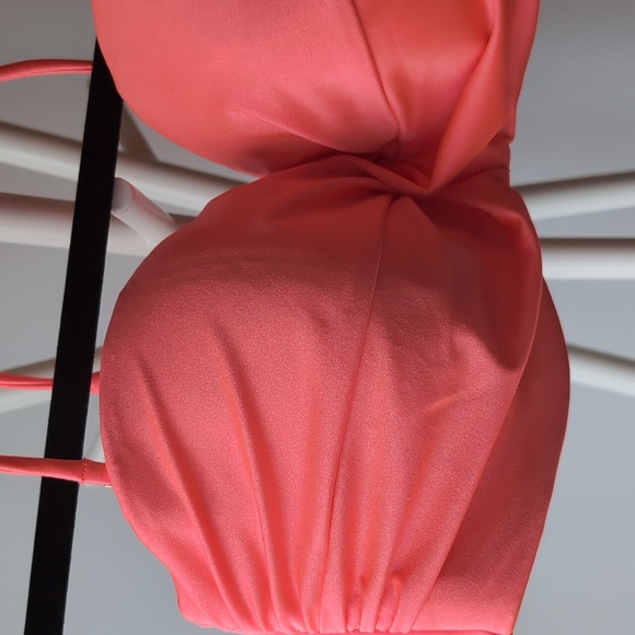 Victoria's Secret Bikini Top, Halter, Removable Strap, 32DD, Peach Salmon - Picture 2 of 5